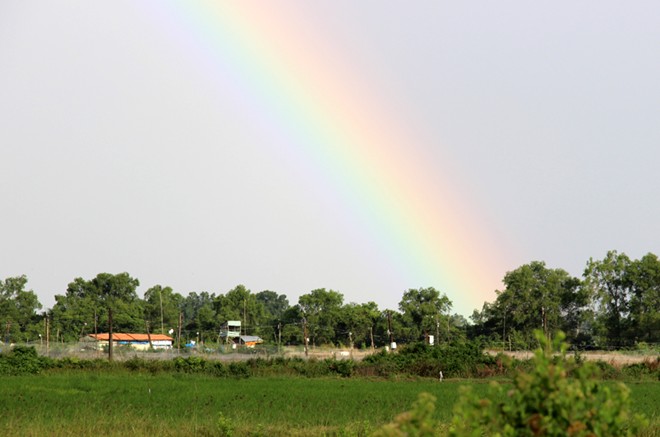 [-]Cầu[-]vồng[-]đôi[-]xuất[-]hiện[-]hơn[-]1[-]giờ[-]ở[-]Sóc[-]Trăng